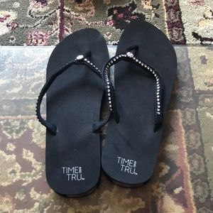 Time And Tru Heel Black Flip-Flops